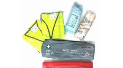 Nissan Safety Pack – First Aid Kit, Warning Triangle & Hi-Vis Jackets in Branded Bag