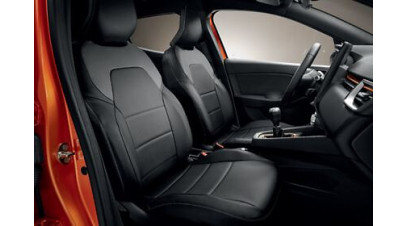 Front and rear seat covers made of plastic-coated fabric