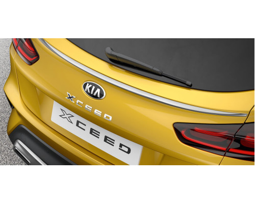 Kia XCeed 2023 onwards Tailgate trim line, chrome optic